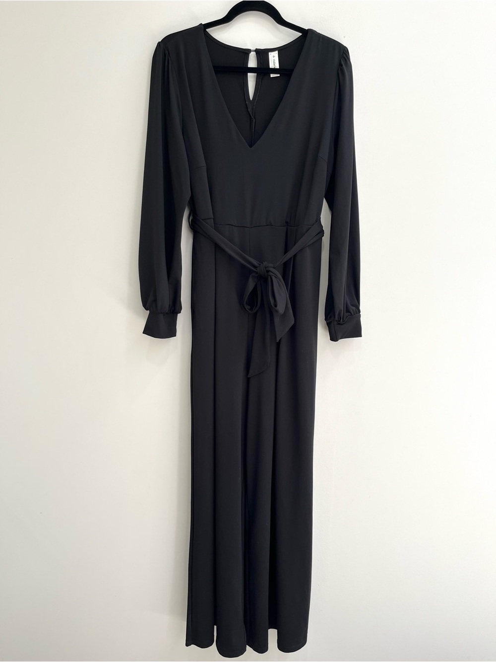 Halara black long sleeve wide leg romper v-neck jersey stretch size XL